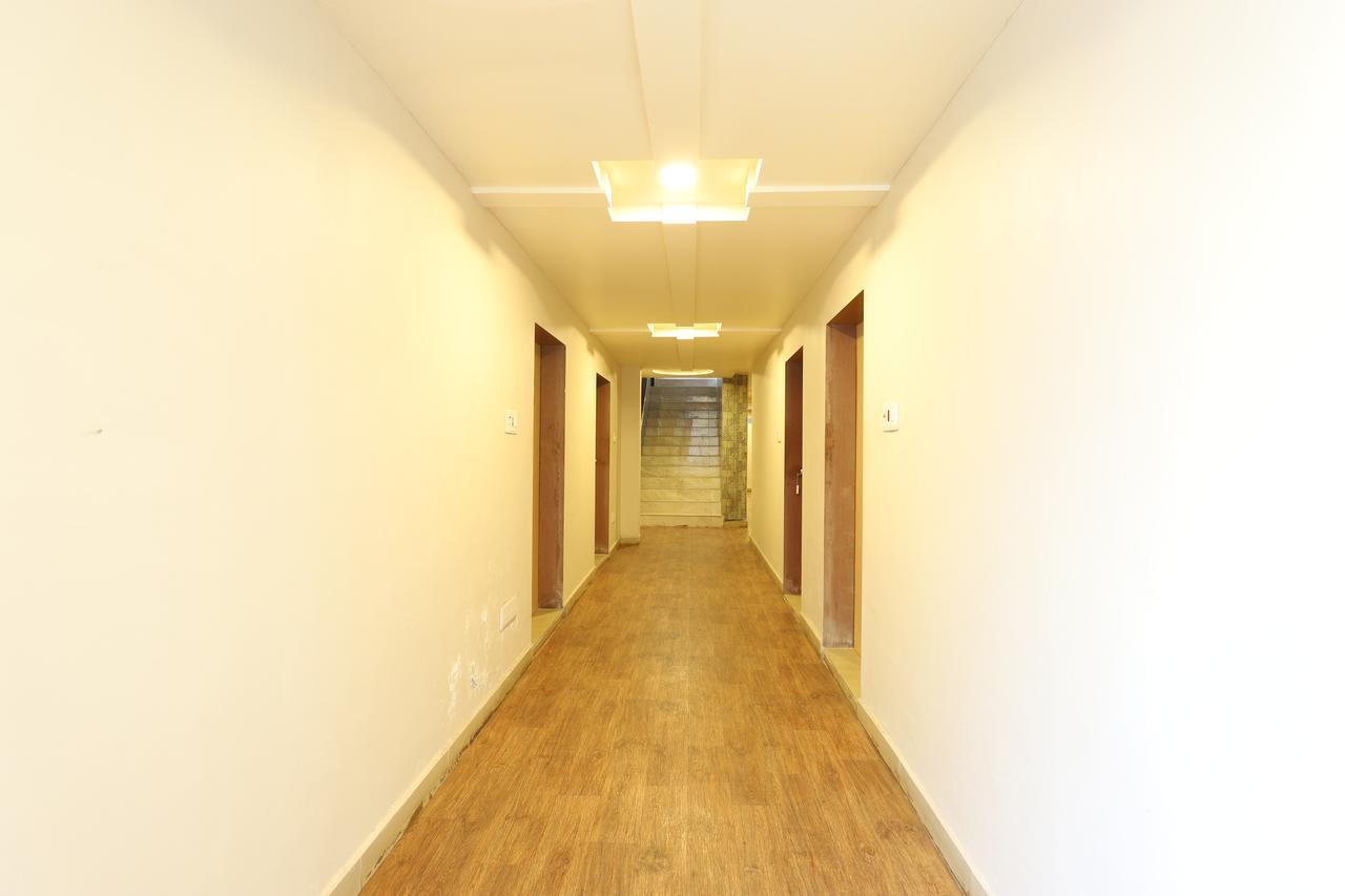 Hotel Loyal Residency Jāmnagar Dış mekan fotoğraf